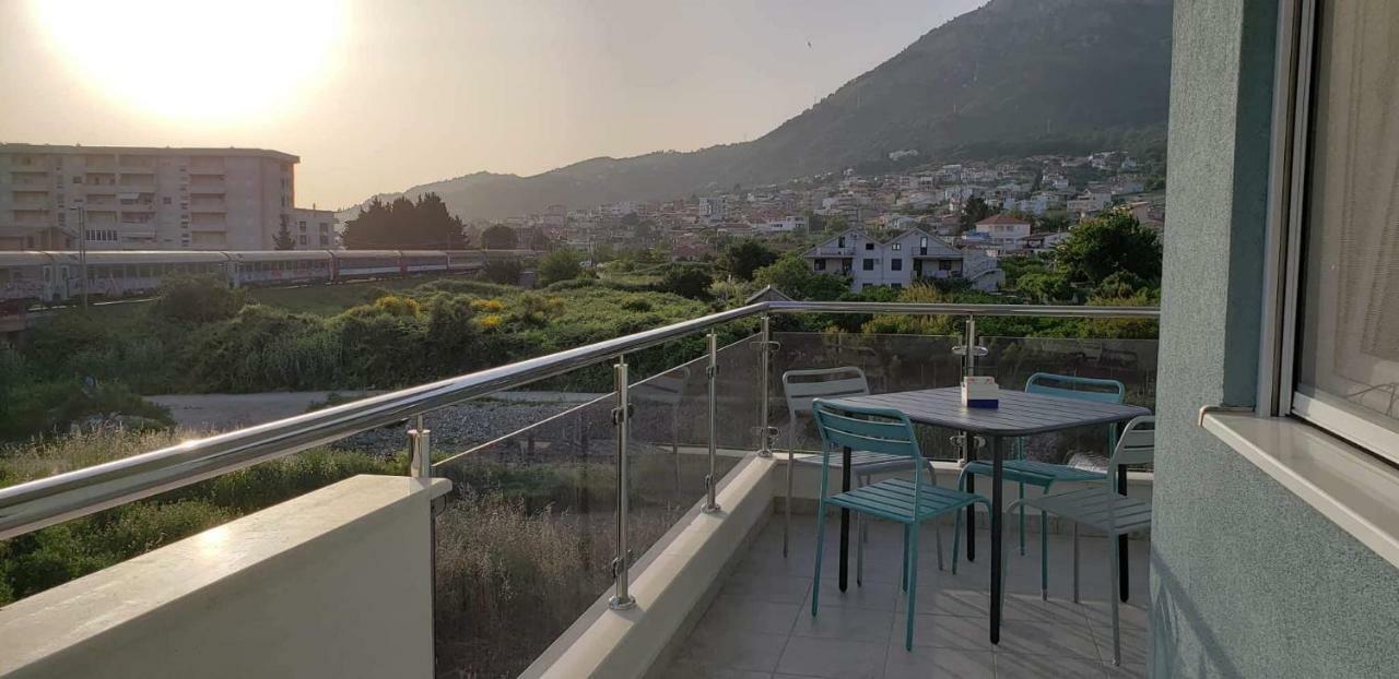 Apartmani Suncokreti - Sunflower Apartments Бар Екстериор снимка